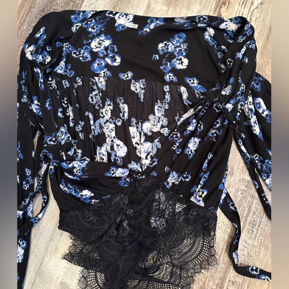 Intimately by Free People Forties Feels Black Floral and Lace Bodysuit Sz M - Picture 9 of 11